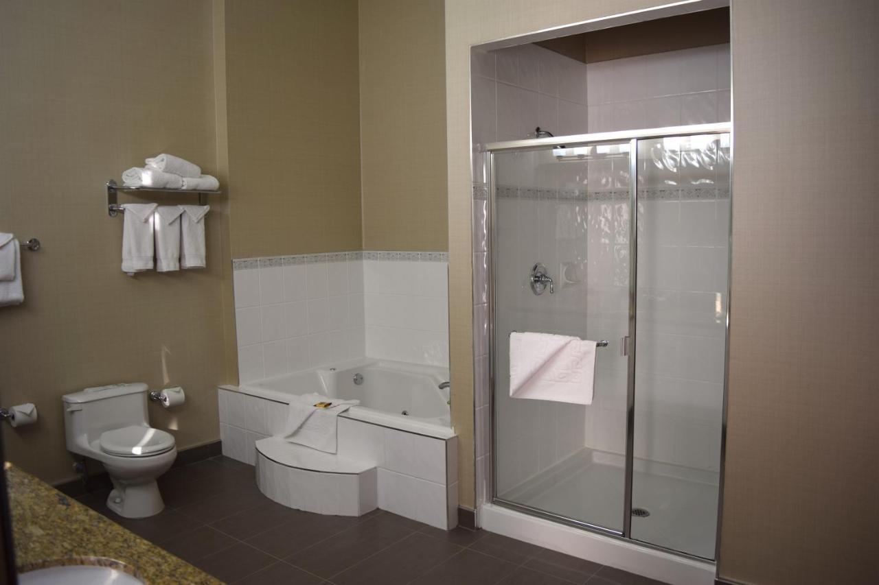 Best Western Plus Uptown Hotel Vancouver Bagian luar foto